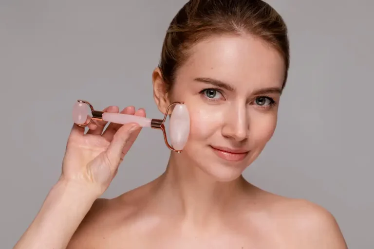 Read more about the article Derma Rollers: How They Work and Their Benefits for Skin