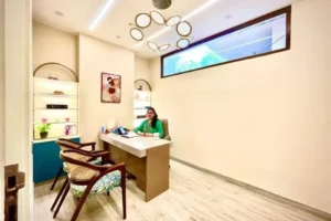 Read more about the article How Dr. Neha Khuraana Personalises Skincare Plans for Lasting Results